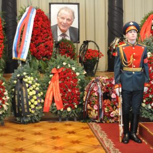 Члены Общественной палаты Санкт-Петербурга приняли участие в церемонии прощания с Жоресом Алферовым