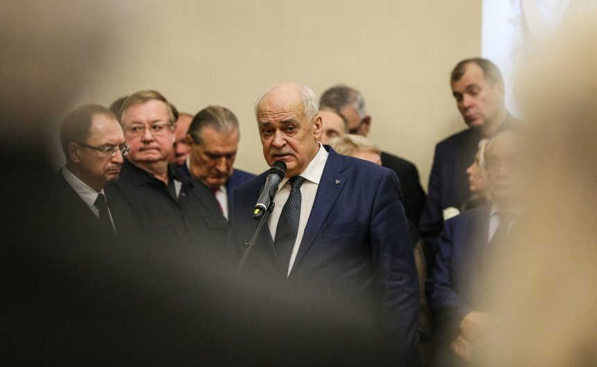 Представители Общественной палаты Санкт-Петербурга простились с Людмилой Вербицкой