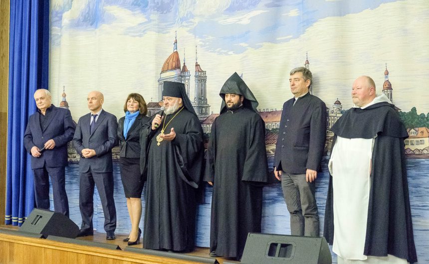 Представители Общественной палаты Санкт-Петербурга приняли участие в открытии XIII Международного фестиваля Христианского кино «Невский Благовест»
