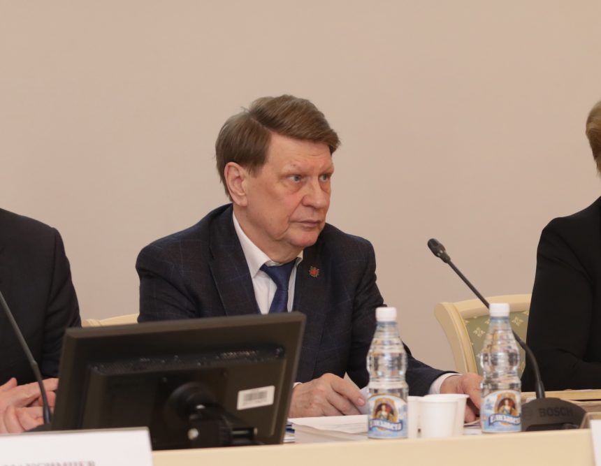 Владимир Окрепилов: «Необходимо сформировать новую систему государственного управления исследованиями и разработками»