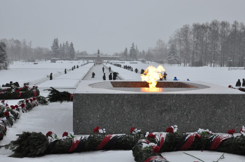 Опрос о состоянии воинских захоронений, памятников и символов Победы в Санкт-Петербурге