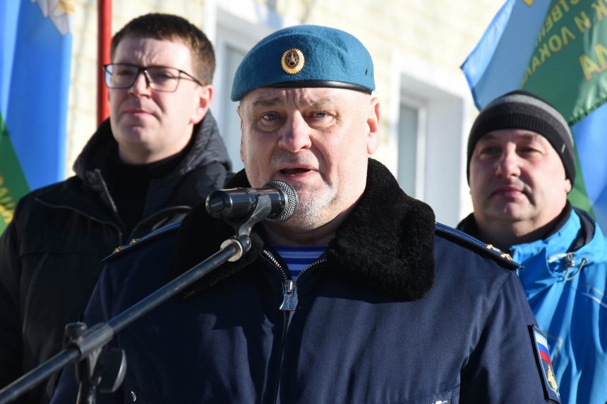 При поддержке Общественной палаты Петербурга в Карелии открыли памятную доску герою Денису Тимашову
