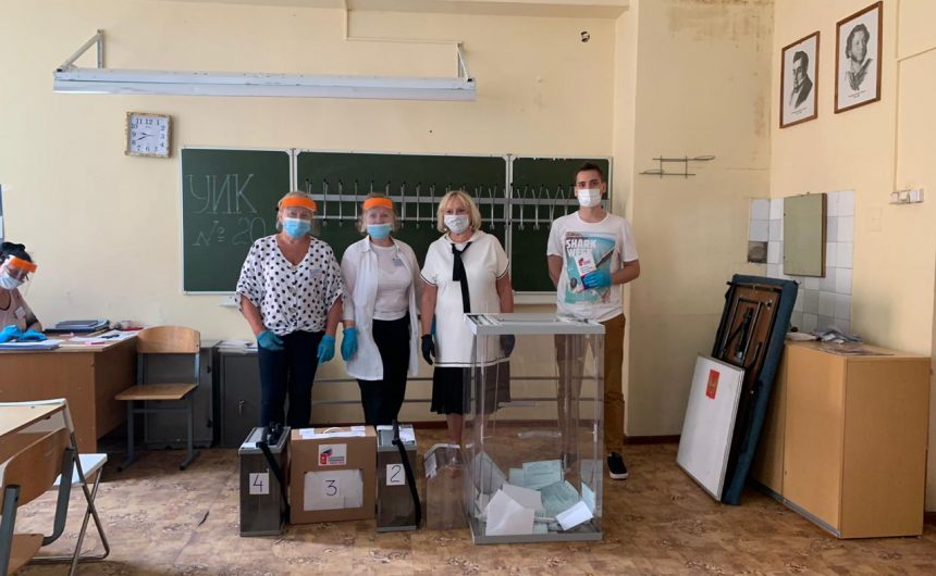 Почти 15 тысяч наблюдателей Общественной палаты Санкт-Петербурга обеспечивают соблюдение прав участников общероссийского голосования по поправкам к Конституции РФ