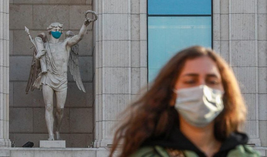 В связи с ростом заболевания вводятся дополнительные ограничения В связи с ростом заболевания вводятся дополнительные ограничения
