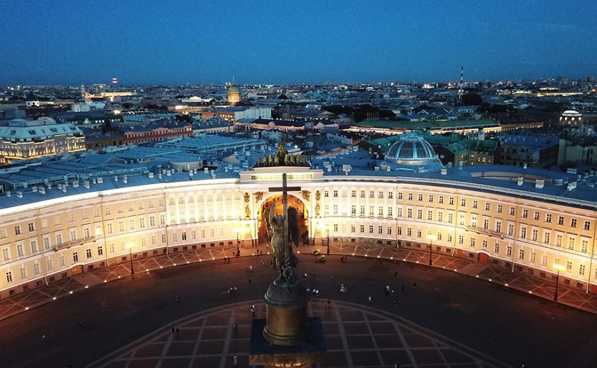Несанкционированная акция в Петербурге. Хронология пяти часов протеста Несанкционированная акция в Петербурге. Хронология пяти часов протеста