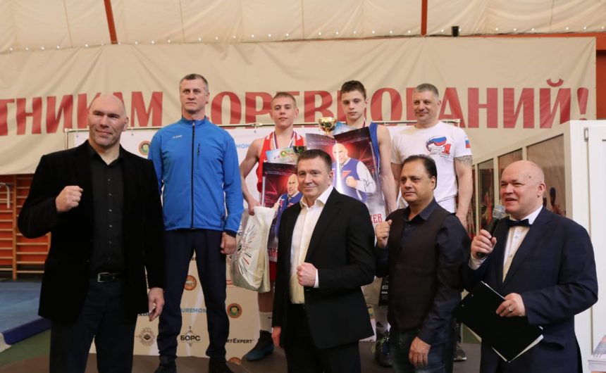 При поддержке члена Общественной палаты Петербурга состоялся XIII Открытый турнир по боксу среди юношей на призы чемпиона мира в супертяжелом весе Николая Валуева При поддержке члена Общественной палаты Петербурга состоялся XIII Открытый турнир по боксу среди юношей на призы чемпиона мира в супертяжелом весе Николая Валуева