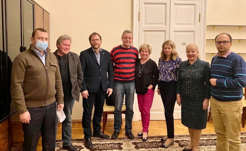 Дмитрий Шерих, член Общественной палаты Санкт-Петербурга, председатель Санкт-Петербургского отделения Союза журналистов России принял участие в заседании рабочей группы петербургского ЗакСобрания по внесению изменений в закон об иноагентах