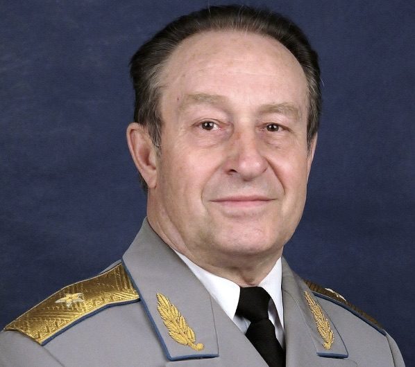 Сегодня свой юбилей празднует член Общественной палаты Санкт-Петербурга – Волобуев Василий Тихонович – председатель Совета Санкт-Петербургской общественной организации ветеранов (пенсионеров, инвалидов) войны, труда, Вооруженных сил и правоохранительных органов