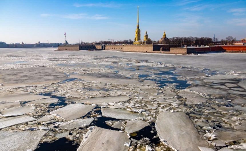 Четверг встретит петербуржцев облаками без осадков Четверг встретит петербуржцев облаками без осадков