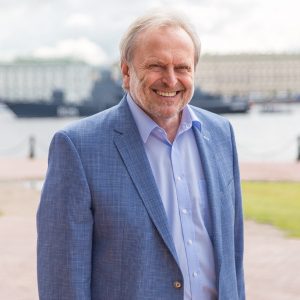 Сегодня свой день рождения празднует член Общественной палаты Санкт-Петербурга Евменов Александр Дмитриевич
