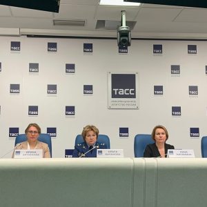 Ирина Артюхова, член Общественной палаты Санкт-Петербурга приняла участие в пресс-конференции, посвящённой влиянию средств массовой информации на детей и подростков