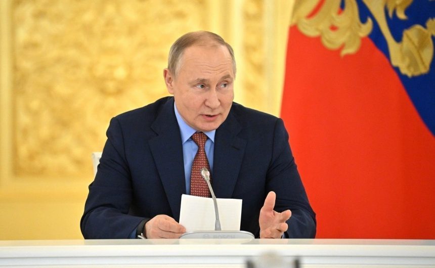 Дмитрий Солонников, член Общественной палаты Санкт-Петербурга, политолог отметил консолидацию народа вокруг Путина после спецоперации на Украине Дмитрий Солонников, член Общественной палаты Санкт-Петербурга, политолог отметил консолидацию народа вокруг Путина после спецоперации на Украине