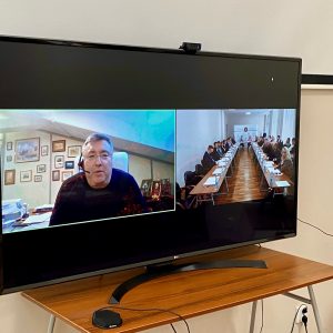 Власти, медики и фармакологи Петербурга встали на защиту лекарственного обеспечения города