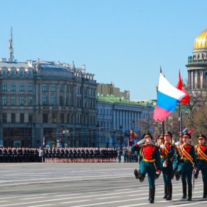 Репетиции и торжественный парад в честь Дня Победы ограничат движение автотранспорта в центре города
