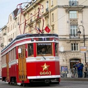 Туристический трамвай в Ночь музеев-2022 станет экскурсионным шаттлом между Интерактивным центром истории метрополитена и Музеем обороны и блокады Ленинграда