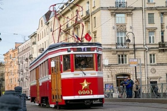 Туристический трамвай в Ночь музеев-2022 станет экскурсионным шаттлом между Интерактивным центром истории метрополитена и Музеем обороны и блокады Ленинграда