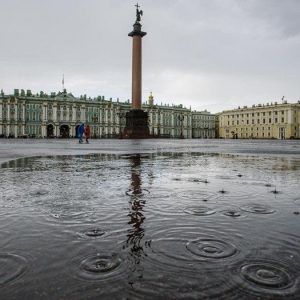За двое суток на Петербург обрушится половина месячной нормы осадков