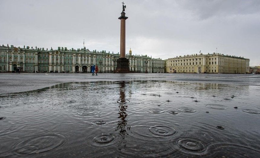 За двое суток на Петербург обрушится половина месячной нормы осадков