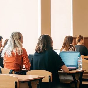 Почему Болонская система образования не подходит для российских студентов: об этом рассказал член Общественной палаты Петербурга Алексей Демидов