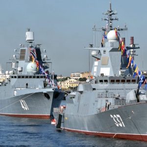 В Санкт-Петербурге из-за репетиции Главного Военно-морского парада ограничат движение автомобилей