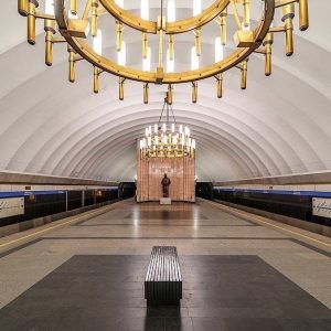 Ремонт эскалатора ограничит вход на «Черную речку» до конца сентября