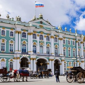 Студенты и школьники смогут бесплатно посетить Эрмитаж 1 сентября