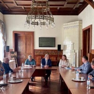 Состоялось совместное заседание СПб ТПП и ОСР Санкт-Петербурга — (СРО «АМИ «РС»), заседание вел член Общественной палаты Петербурга, председатель Общественного совета при Санкт-Петербургском управлении Федеральной антимономольной службы России (СПб УФАС) Георгий Абелев