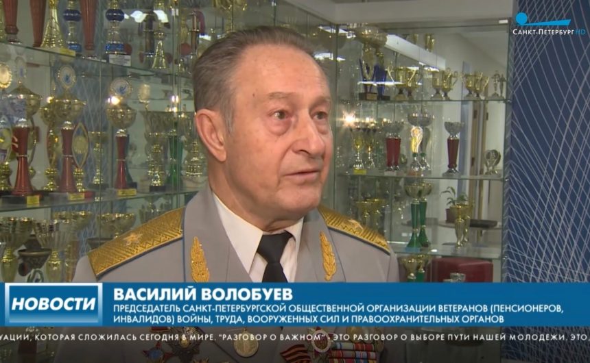 В школе №263 «Разговор о важном» провел член Общественной палаты Санкт-Петербурга Василий Волобуев
