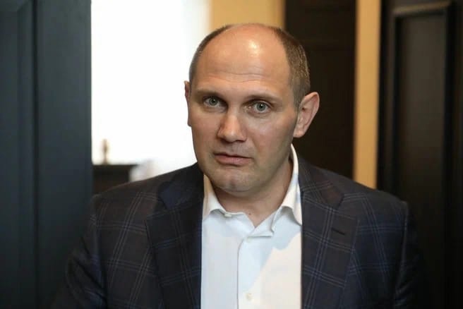 Михаил Рахлин, член Общественной палаты Санкт-Петербурга поделился историей, связанной с президентом Владимиром Путиным Михаил Рахлин, член Общественной палаты Санкт-Петербурга поделился историей, связанной с президентом Владимиром Путиным