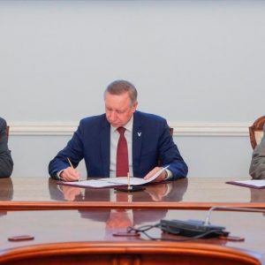 Состоялась церемония подписания Регионального соглашения о минимальной заработной платы в Петербурге, в ней приняли участие члены Общественной палаты Санкт-Петербурга Анатолий Турчак и Владимир Дербин Состоялась церемония подписания Регионального соглашения о минимальной заработной платы в Петербурге, в ней приняли участие члены Общественной палаты Санкт-Петербурга Анатолий Турчак и Владимир Дербин