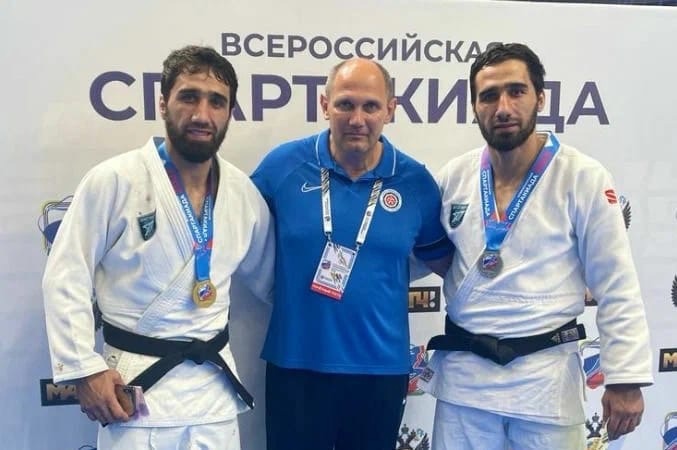 Михаил Рахлин, член Общественной палаты Санкт-Петербурга, отметил петербургских дзюдоистов на Спартакиаде в Казани Михаил Рахлин, член Общественной палаты Санкт-Петербурга, отметил петербургских дзюдоистов на Спартакиаде в Казани