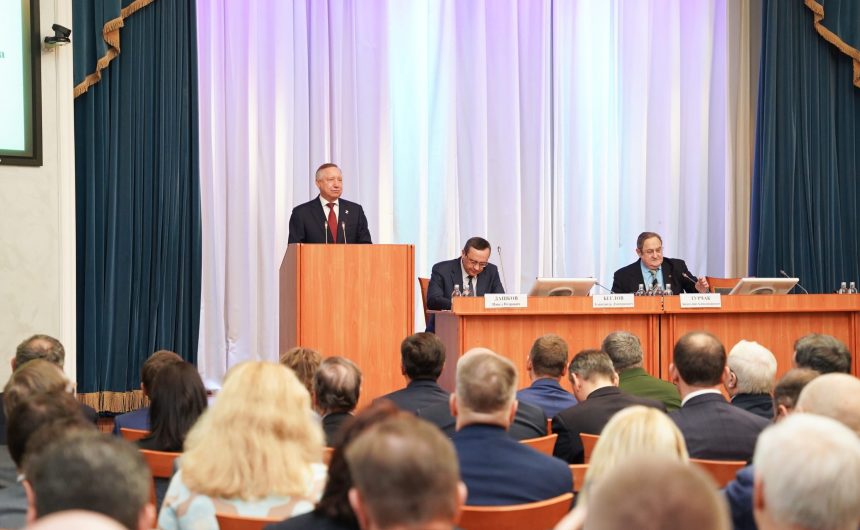 Промышленность обеспечивает 17% всех рабочих мест в Петербурге и около половины поступлений в бюджеты всех уровней: об этом заявил член Общественной палаты Санкт-Петербурга Анатолий Турчак Промышленность обеспечивает 17% всех рабочих мест в Петербурге и около половины поступлений в бюджеты всех уровней: об этом заявил член Общественной палаты Санкт-Петербурга Анатолий Турчак