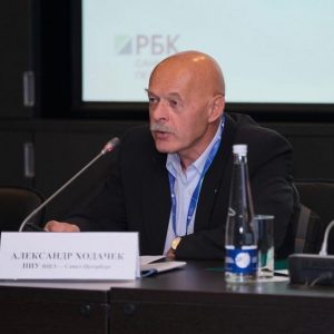 «Петербург зарабатывает лучше многих других регионов»: член Общественной палаты Санкт-Петербурга Александр Ходачек высказался о предложениях губернатора по проекту федерального бюджета