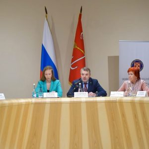 Темой второго круглого стола Северо-Западной межрегиональной общественной экологической конференции стала «Человек и экология в Арктическом регионе»