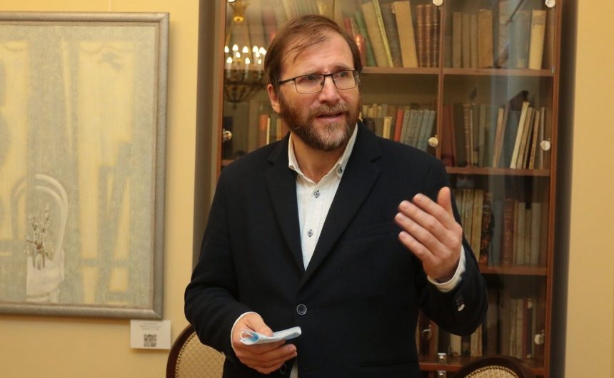 Дмитрий Шерих: «Петербургское отделение СЖР оставило старый размер членских взносов и ввело новые льготы»