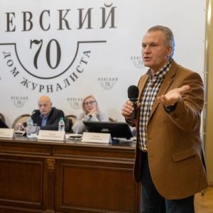 Члены Общественной палаты Санкт-Петербурга Александр Ходачек и Дмитрий Шерих приняли участие в «Дискуссионном клубе журналистов»