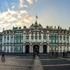 Петербуржцы и гости города 7 декабря смогут бесплатно посетить Эрмитаж