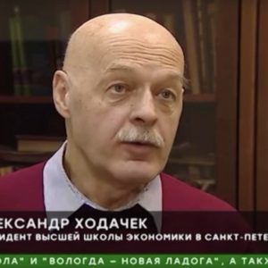 Александр Ходачек высказался о платных парковках в Петербурге