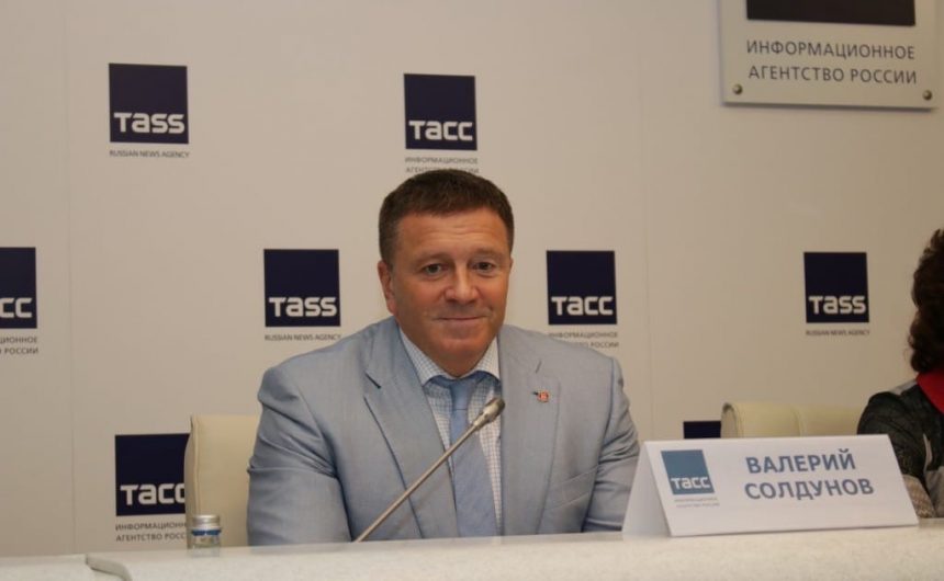 Член Общественной палаты Санкт-Петербурга Валерий Солдунов рассказал о новых автоматах для оплаты проездного