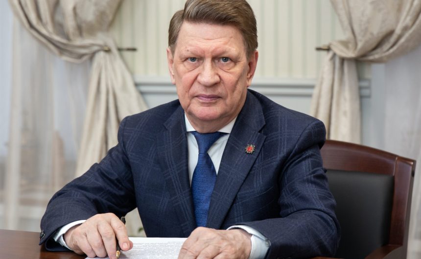 Сегодня свой день рождения празднует член Общественной палаты Санкт-Петербурга — Окрепилов Владимир Валентинович — научный руководитель Института проблем региональной экономики РАН, почетный гражданин Санкт-Петербурга Сегодня свой день рождения празднует член Общественной палаты Санкт-Петербурга — Окрепилов Владимир Валентинович — научный руководитель Института проблем региональной экономики РАН, почетный гражданин Санкт-Петербурга