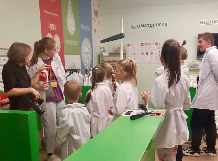 Город профессий посетили дети из Херсонской, Запорожской областей, ДНР и ЛНР, проживающих сегодня в Петербурге