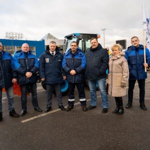 Член Общественной палаты Петербурга Валерий Солдунов в составе жюри принял участие в финальном этапе конкурса на лучшего тракториста и дворника