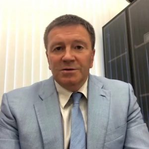 Член Общественной палаты Петербурга Валерий Солдунов поделился мнением о необходимости призывать к ответу подрядчиков за некачественный ремонт дорог