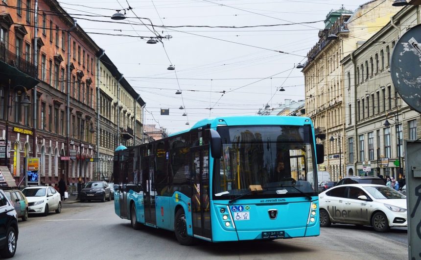 В эти выходные изменится работа общественного транспорта Северной столицы