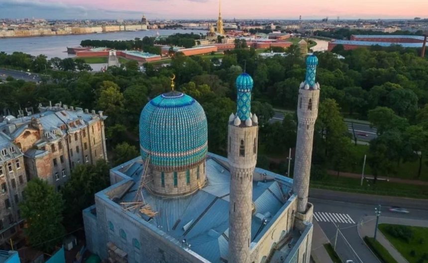 Равиль Панчеев, член Общественной палаты Санкт-Петербурга рассказал о ходе реставрационных работ Соборной мечети города Равиль Панчеев, член Общественной палаты Санкт-Петербурга рассказал о ходе реставрационных работ Соборной мечети города