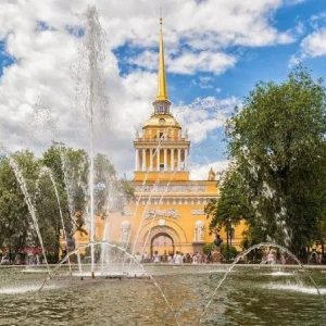 Во время белых ночей фонтаны Петербурга будут работать дольше