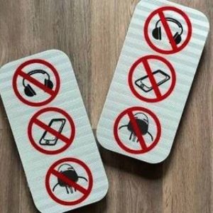 В Петербурге на «зебрах» появятся предупреждающие таблички