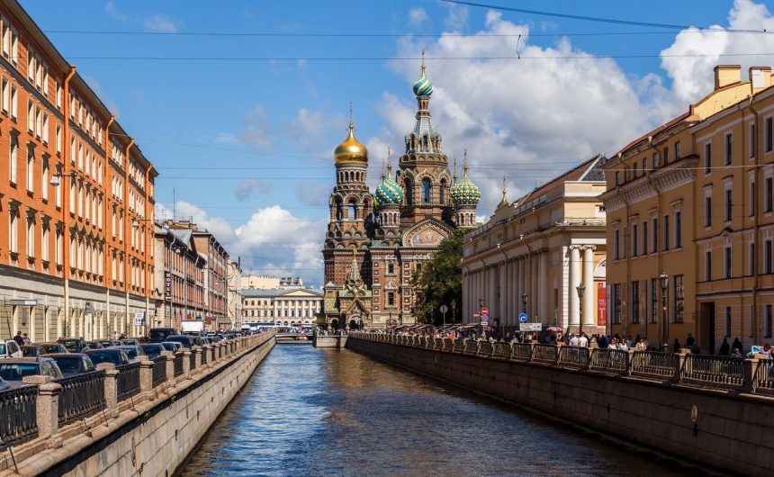 Петербург признан самым популярным городом для путешествий на 9 Мая Петербург признан самым популярным городом для путешествий на 9 Мая