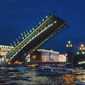 В ночь с 9 на 10 мая в Петербурге не будут разводить мосты