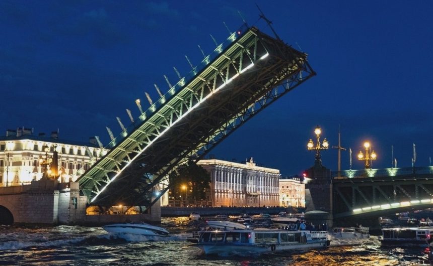 В ночь с 9 на 10 мая в Петербурге не будут разводить мосты В ночь с 9 на 10 мая в Петербурге не будут разводить мосты